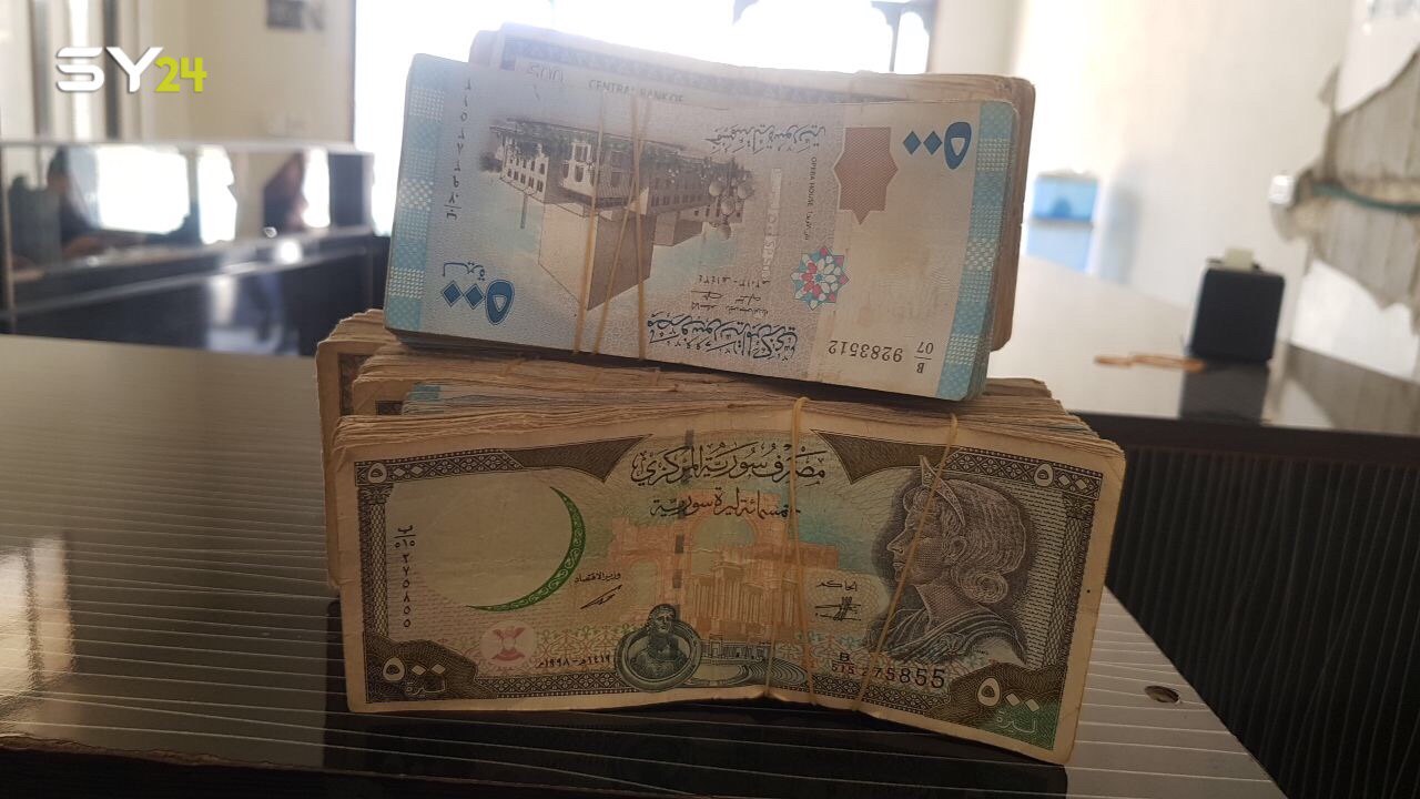 انهيار تاريخي لليرة السورية.. تعرف على الأسباب