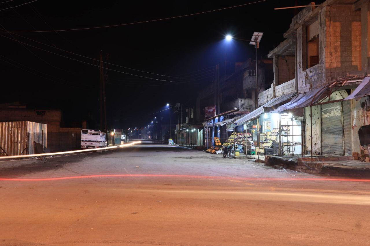 في ريف درعا.. الأهالي يشتكون انقطاع الكهرباء بشكل شبه تام!