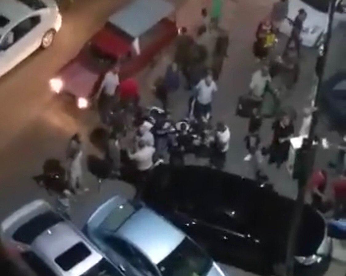 فيديو صادم لعملية دهس في اللاذقية.. من السائق؟