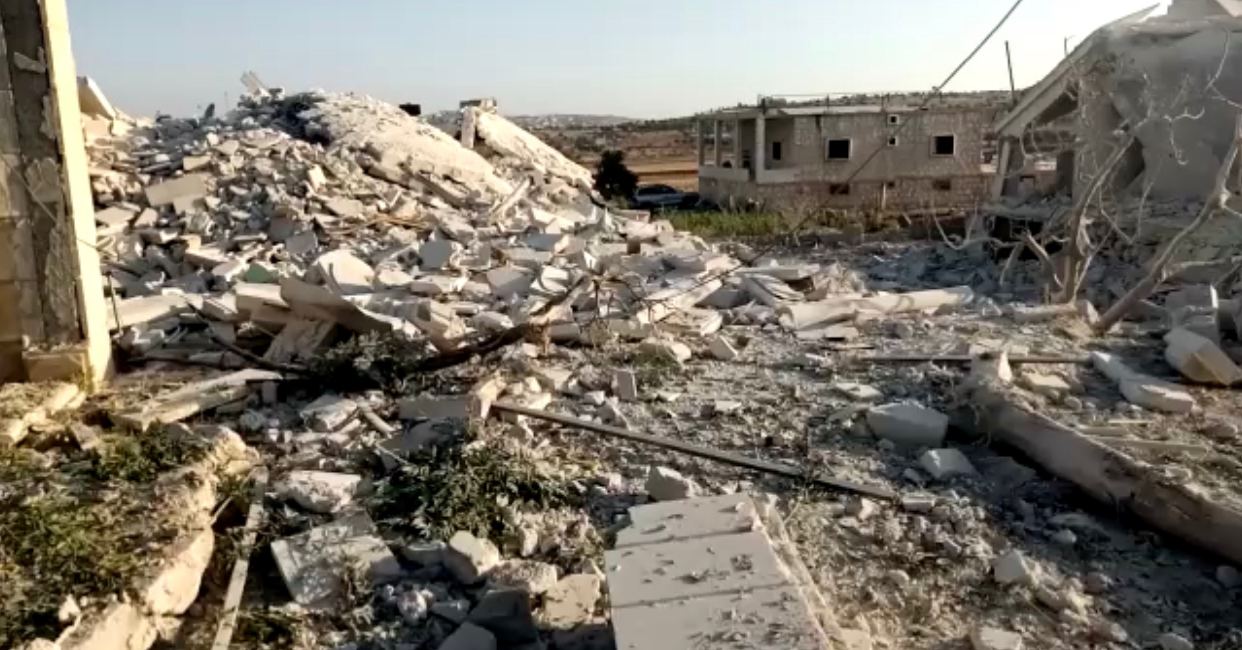 انفجار يدمر منزل في حلب!