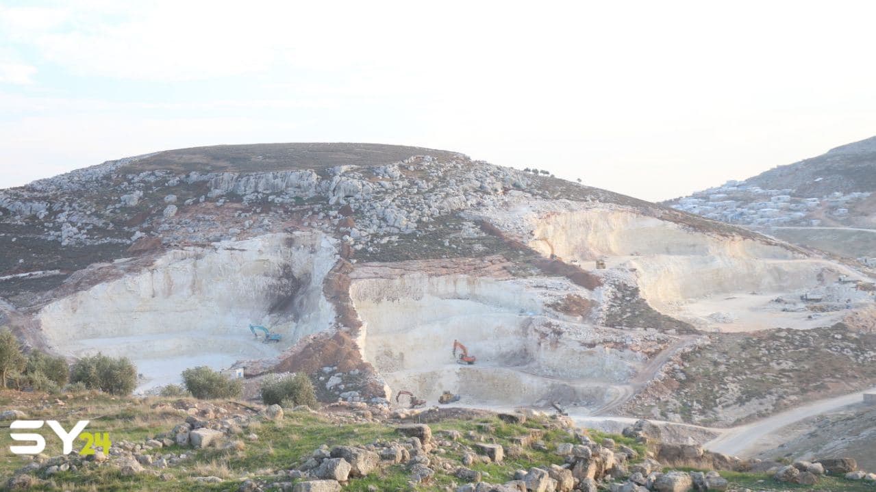 المقالع الحجرية تعمق معاناة النازحين والمهجرين في إدلب