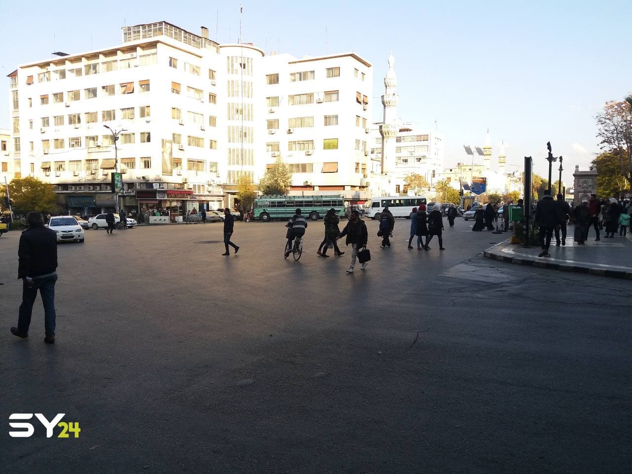 دمشق.. أمن النظام يقيم عشرات الحواجز ويعتقل 34 مدنيا!