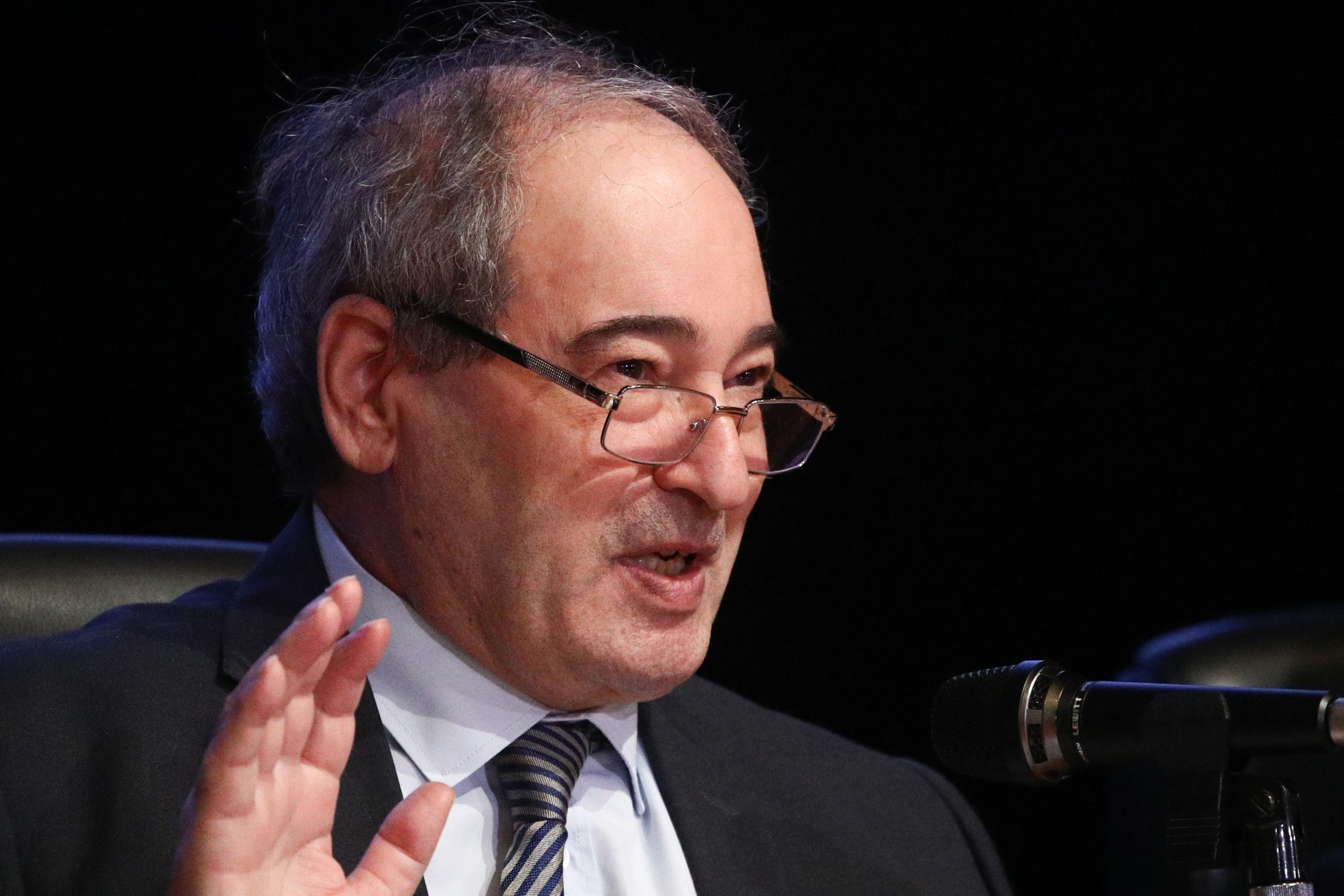 دفاعاً عن فيصل المقداد.. طهران تهدد بإفشال العملية السياسية في سوريا