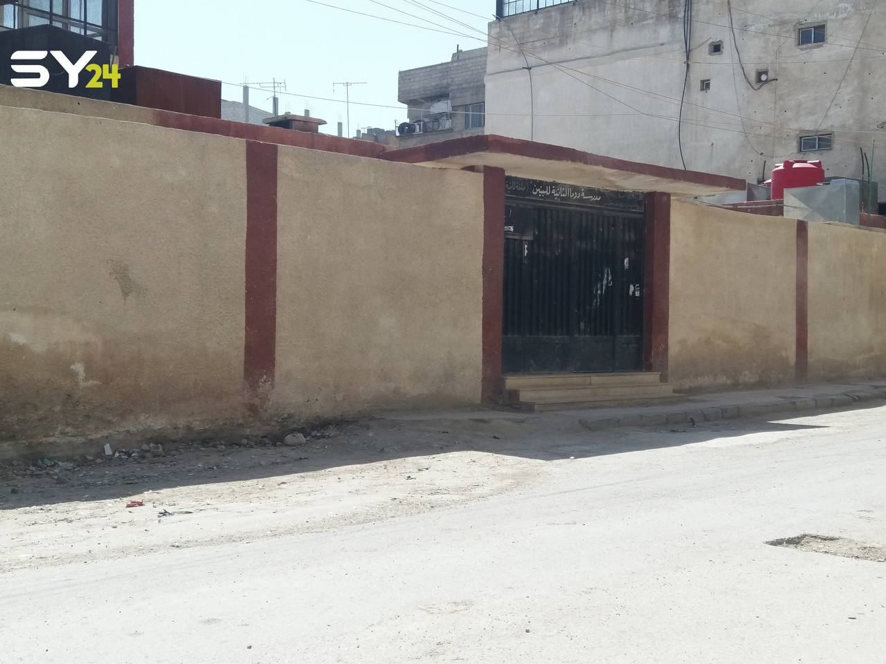 الأطفال هم الضحية.. إهمال متعمّد من حكومة النظام لمدارس الغوطة الشرقية!