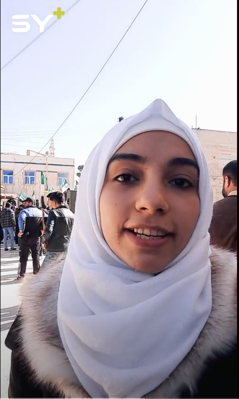 سارة القاسم: متظاهرون في مدينة أعزاز يرددون شعارات رفضاً للانتخابات الرئاسية التي يستعد لها النظام السوري