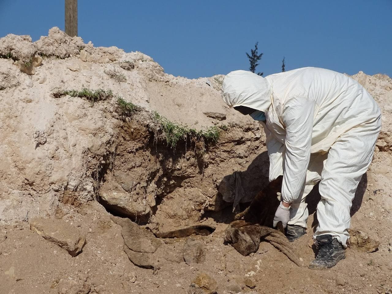 العثور على جثث جديدة تحت الأنقاض شرقي حلب