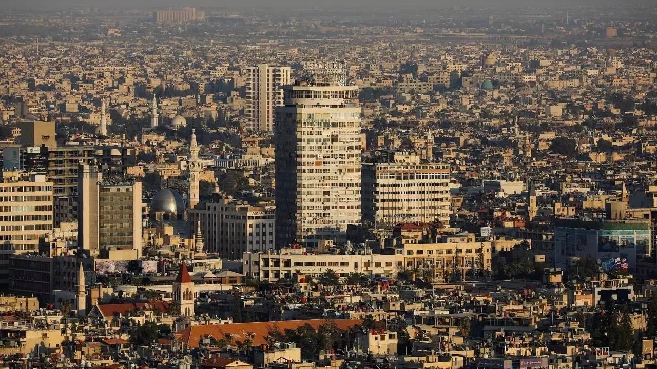 باعتراف موال للنظام: رائحة الجوع والفقر تفوح في شوارع دمشق!