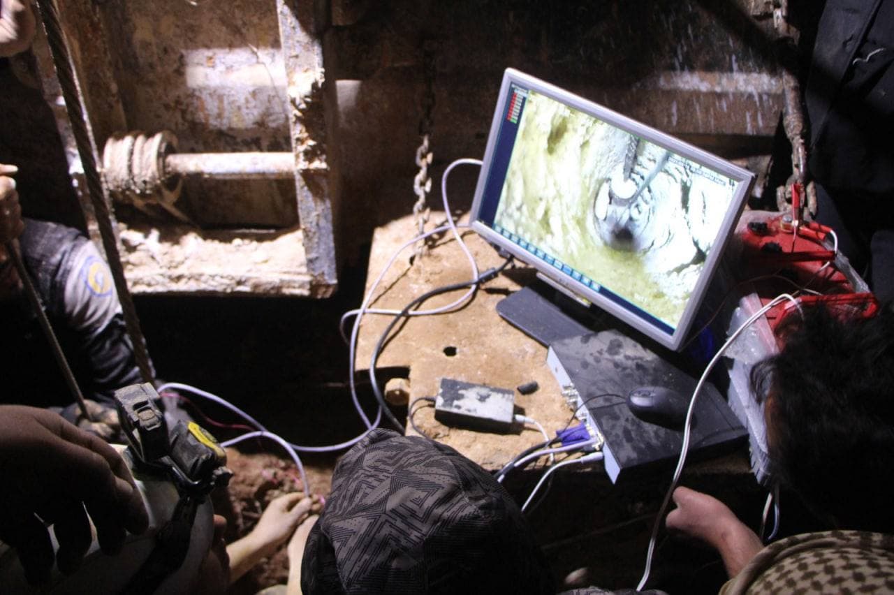 حادثة مؤلمة.. الدفاع المدني يستنفر لإنقاذ طفل في إدلب