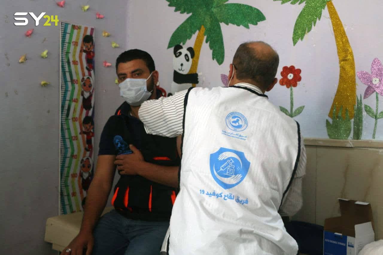 كورونا.. رئيس “لقاح سوريا” ينفي ظهور أعراض “خطيرة” على من تم تطعيمهم