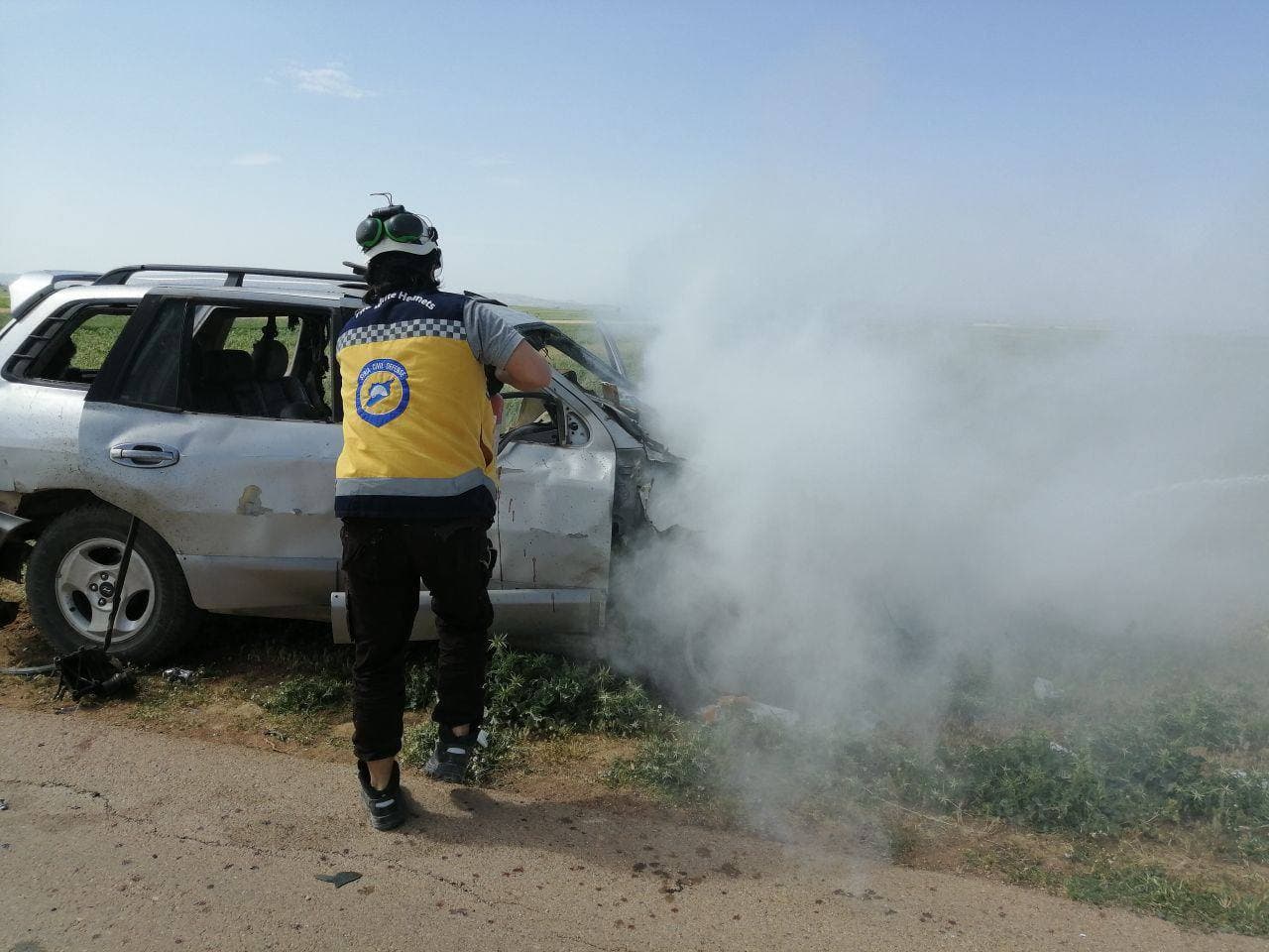 الدفاع المدني: صواريخ النظام تلاحق المدنيين وتخطف أرواحهم شمال سوريا