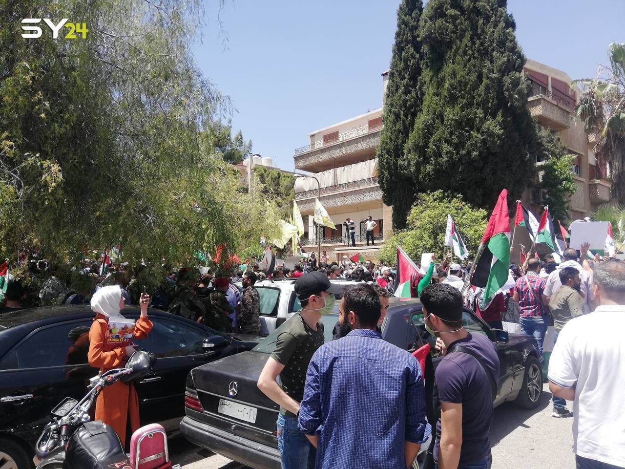 فلسطينيو دمشق يتظاهرون نصرةً لـ “غزة”