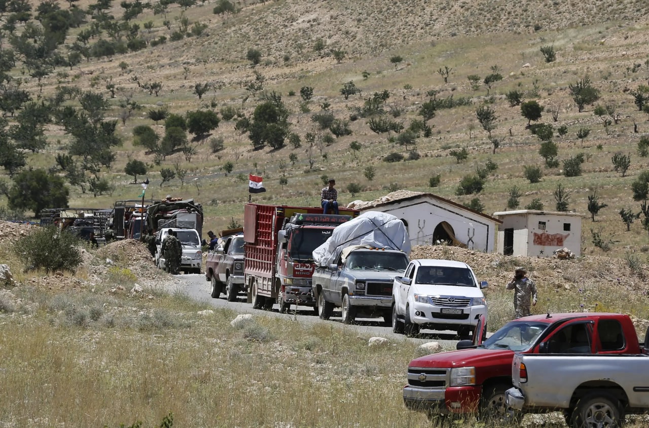 مازوت وبنزين وطحين.. إحباط عمليات تهريب من لبنان إلى سوريا