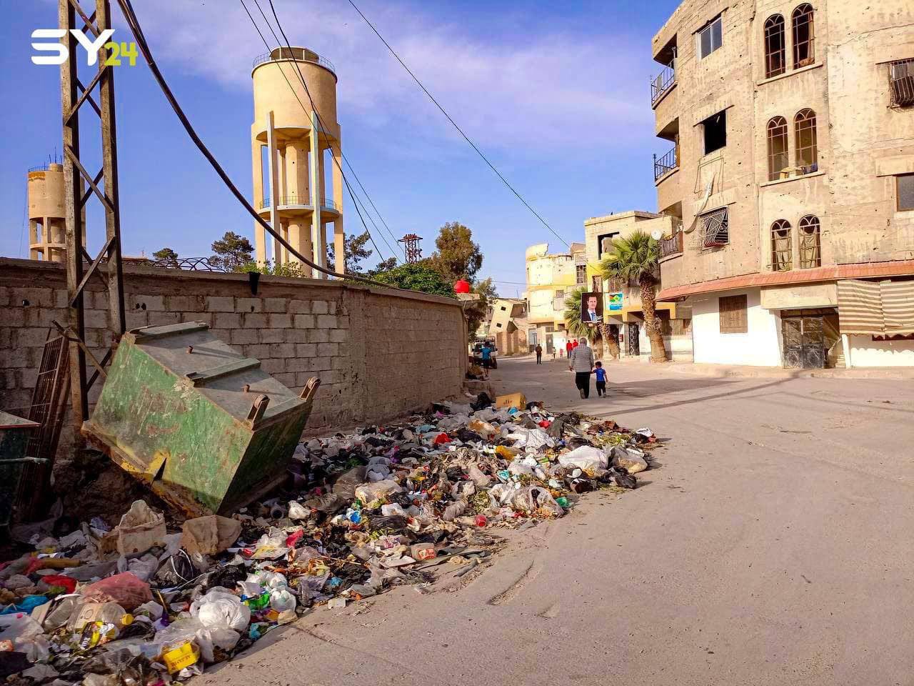 النفايات والقمامة تملأ ضواحي دمشق.. والبلديات غير مسؤولة!!