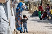 لبنان.. تعليق المساعدات المادية الأممية للاجئين السوريين