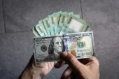 لبنان يرفض تسليم اللاجئين السوريين مساعدات أممية بالدولار! 