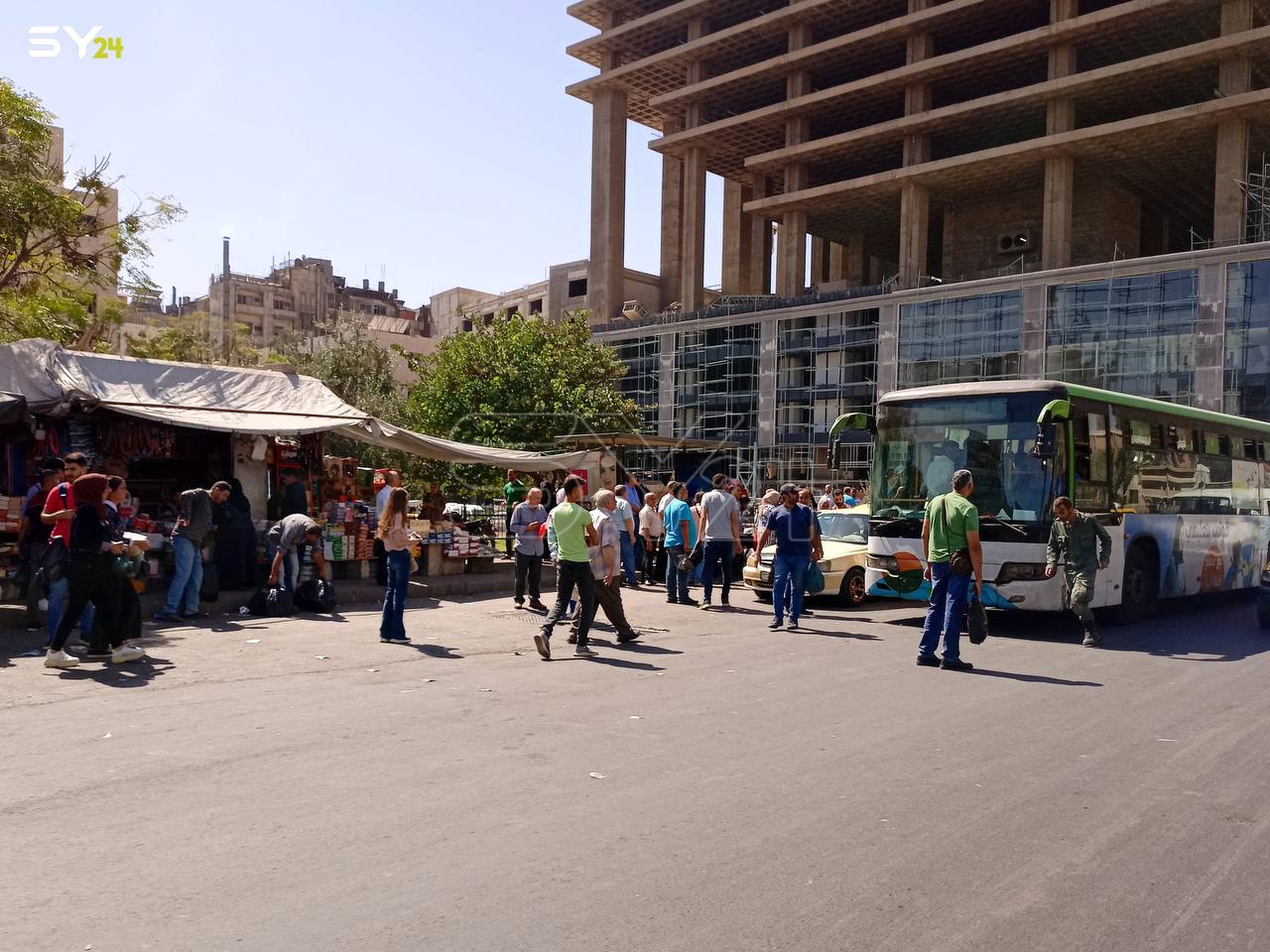 حملات دهم واعتقالات تطال المدنيين وأصحاب البسطات في دمشق وريفها