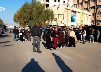 أفق مسدود وأوضاع صعبة للشباب في سوريا.. هل الهجرة هي الحل؟