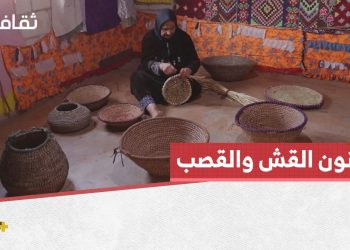 رعيدة سيدة سبعينية تستمر بصناعة أطباق القش حتى اليوم