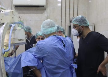 أطباء سوريون في ألمانيا يقدمون مساعدات طبية مجانية في سوريا