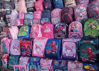 أسعار الحقائب والقرطاسية ترهق الأهالي في دمشق وريفها