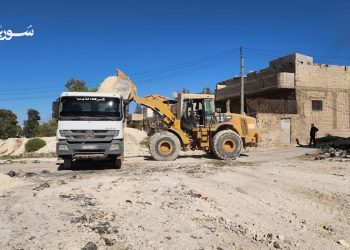 حملة لإصلاح مجرى مياه في منبج بمشاركة الأهالي والجهات المحلية