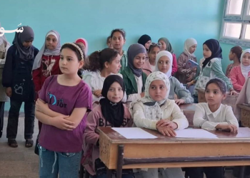 عندان.. عام دراسي جديد بمدرسة وحيدة مكتظة بالطلاب