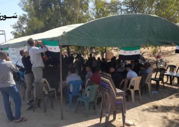 حمص: سائقو الشاحنات يعودون للإضراب ويهددون بالتصعيد