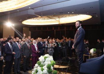 الرئيس الشرع للجالية السورية في أمريكا: عازمون على بناء البلد وتمكينها