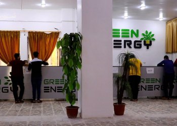 الكهرباء في إدلب وغرب حلب بين التحسّن النسبي وارتفاع الأسعار