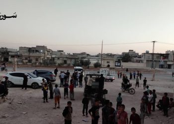 “ألوان من قلب الركام”: فن يعيد الحياة إلى تلبيسة