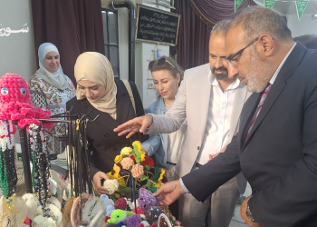 من مطابخ الريف إلى أسواق دمشق… سوريات يصنعن الأمل بالإنتاج المحلي