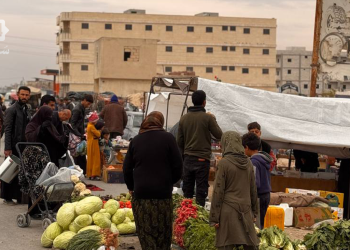 ريف حلب: بازارات مخيم إعزاز بحثاً عن الكفاف المعيشي