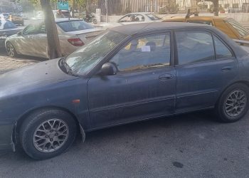 سيارات مهجورة تتكدس في شوارع دمشق وتفاقم أزمة المواقف وتنظيم المرور