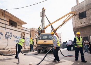 حي كرم الزيتون بحمص: شكاوى متصاعدة من تهالك البنية الكهربائية