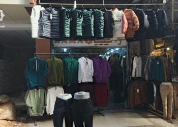 الحسكة: غلاء الملابس يرهق أهالي القامشلي هذا الشتاء