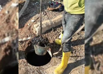 تحذيرات عاجلة لسكان القصير من مخاطر شبكات الصرف الصحي