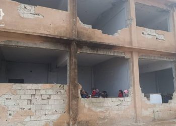 إدلب: مدرسة بنات كفر سجنة… بلا أبواب ولا نوافذ