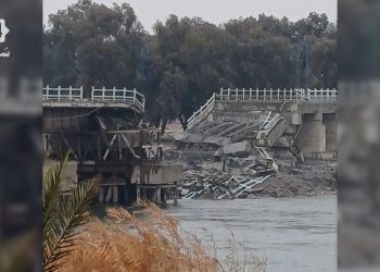 تفجير جسري الرقة يعمق العزلة ويقطع المياه عن المدينة