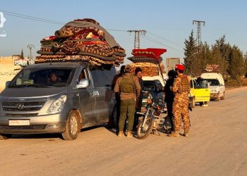 حلب: صعوبات في خروج المدنيين من دير حافر وسط إغلاق المعابر